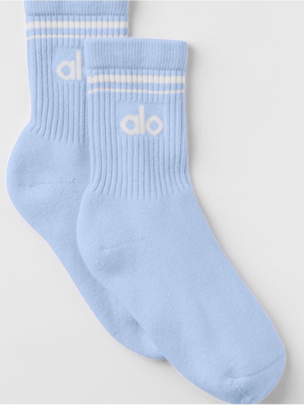 ALO Yoga Crew Athletic Socks in Light Blue with White Logo